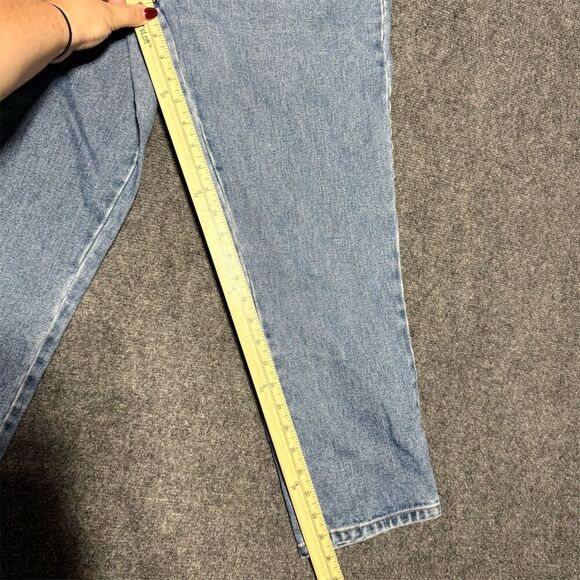 Vintage Bill Blass Women's Light Wash Straight Jeans Blue Denim Size 8P - Picture 7 of 8